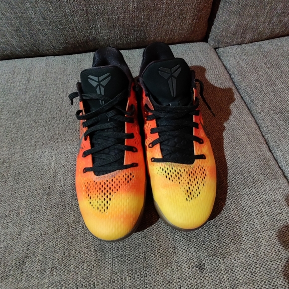 Kobe 10 main image 4